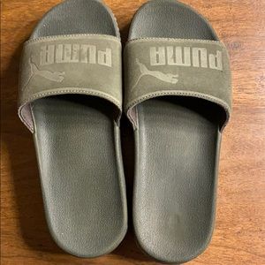Puma platform slides, size 7.5